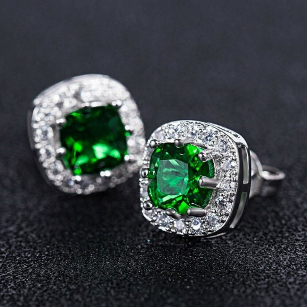 Stunning 925 Silver Emerald Earrings #1000042